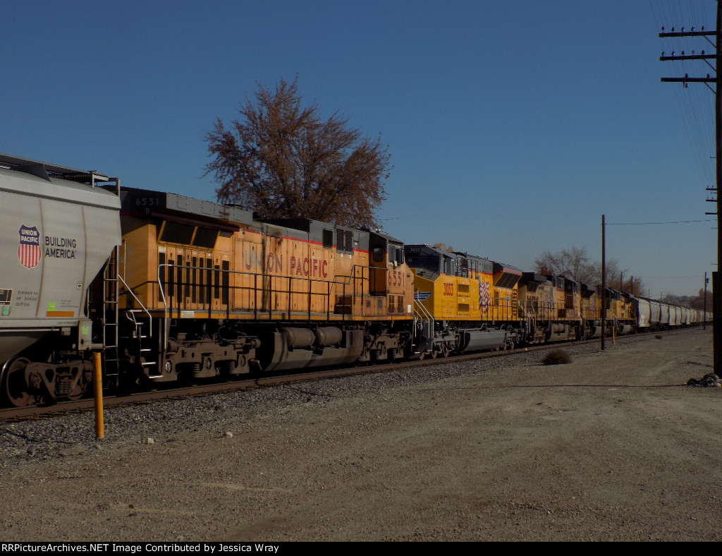 Mid DPUs on the unit train